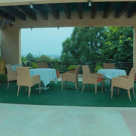Safari Club 1 Hotel Rawalpindi Exterior photo