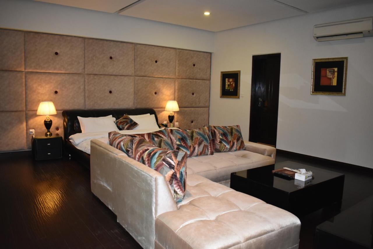 Safari Club 1 Hotel Rawalpindi Exterior photo