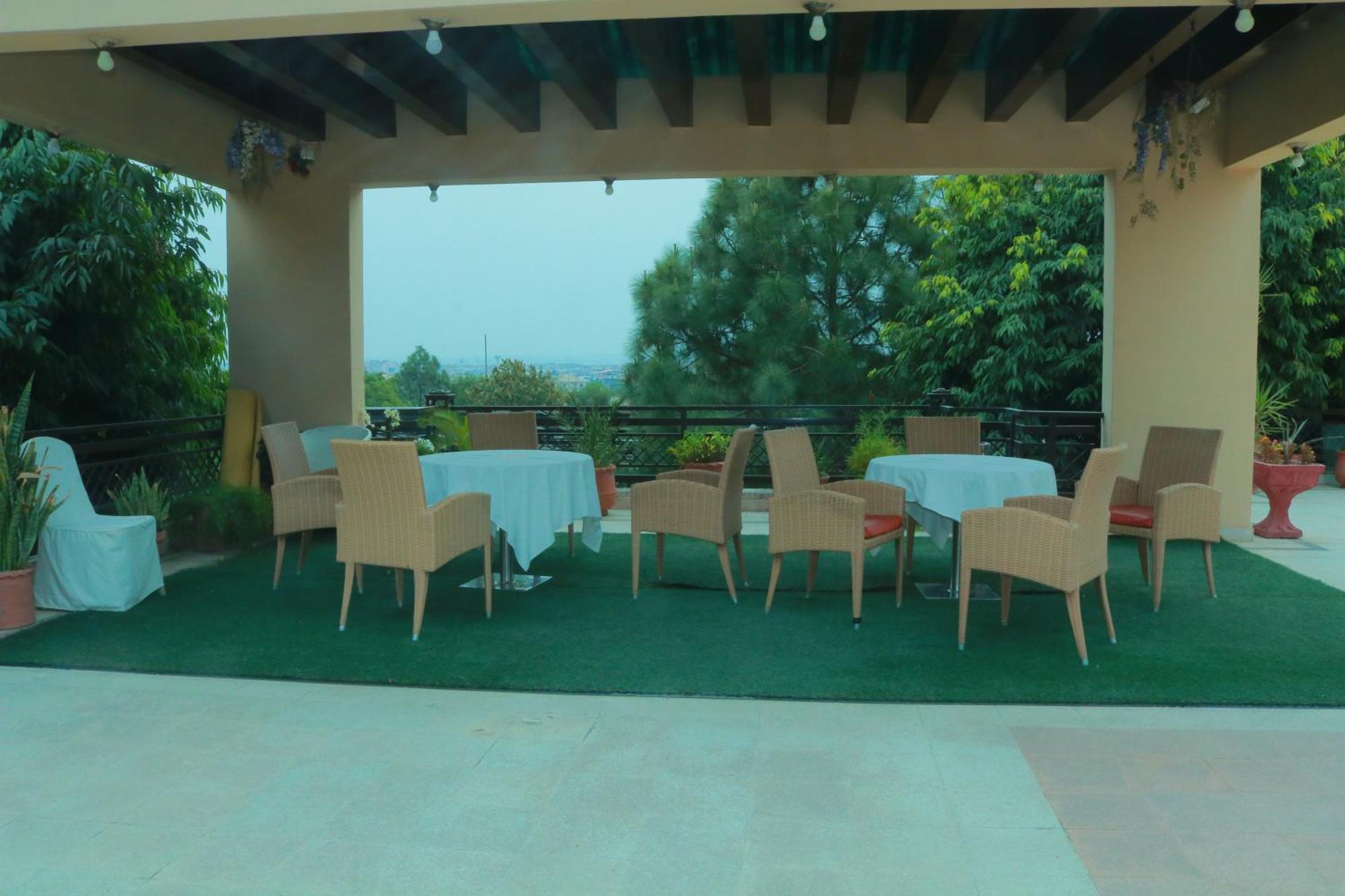 Safari Club 1 Hotel Rawalpindi Exterior photo